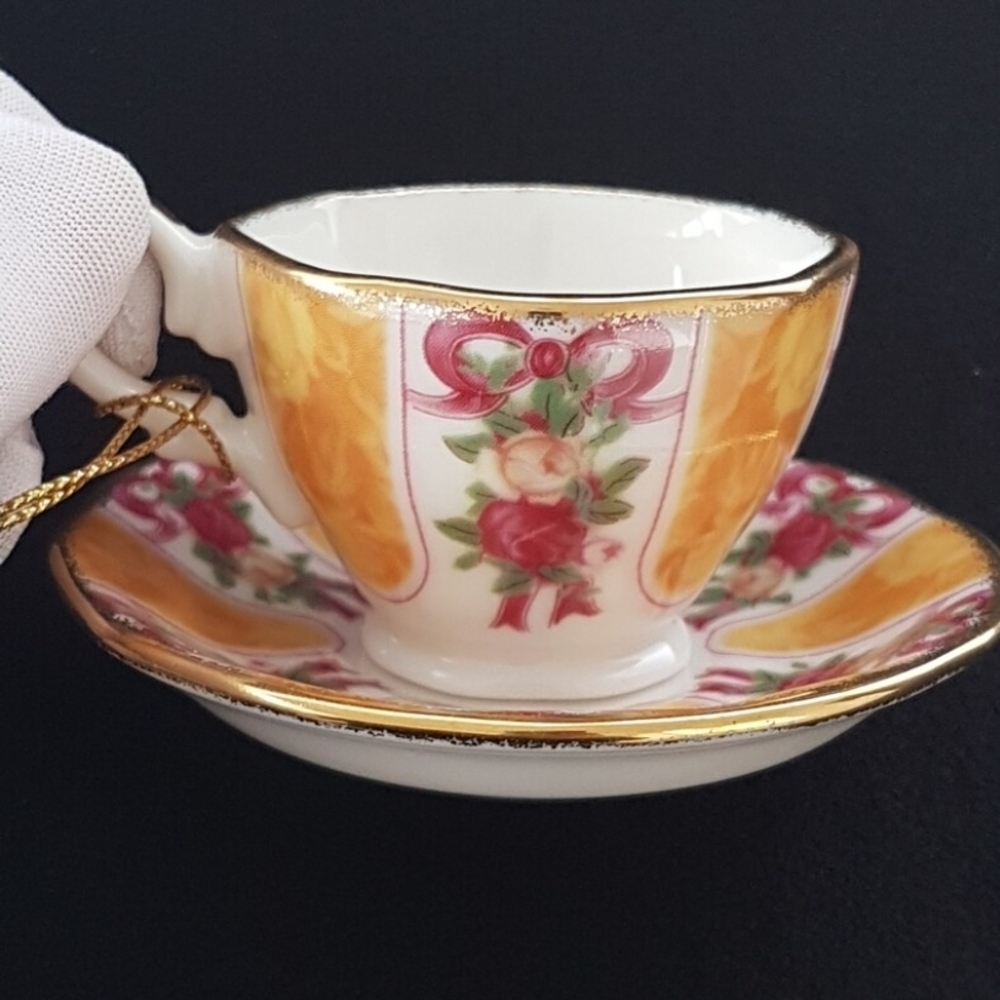 Royal Albert Old Country Roses Ruby Celebration, Vtg Christmas Tree Ornament